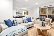 Living room - 1143 Lincoln Blvd