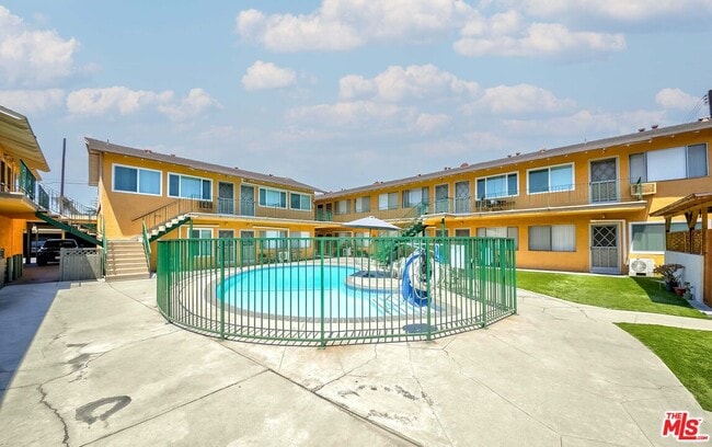 Photo - 711 S Sierra Vista Ave Condo Unit U