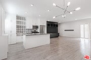 Photo - 1233 Laurel Ave Unit 209