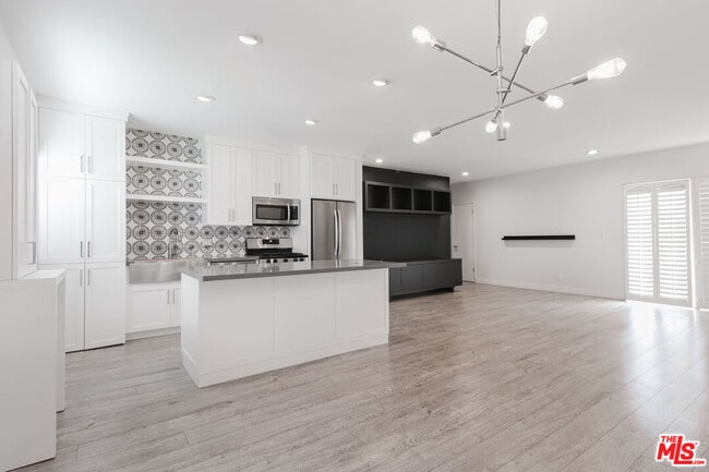 Photo - 1233 Laurel Ave Condo Unit 209