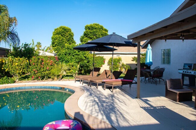 Photo - 80746 Columbia Ave