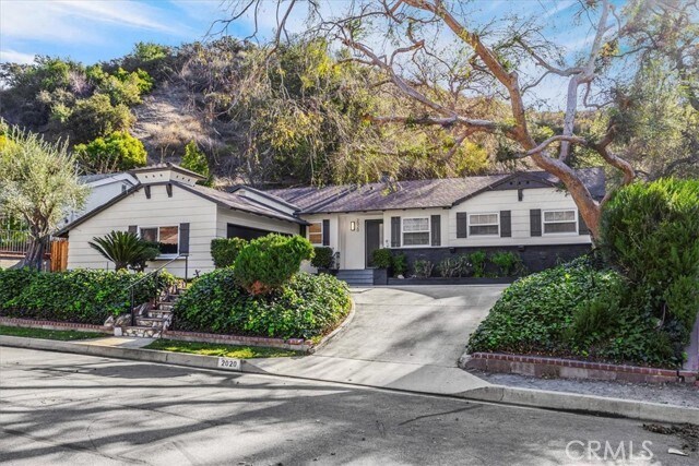 Photo - 2020 Oak Valley Rd