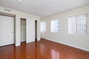 1BD, 1BA - 625SF - Bedroom - Irolostar Apartments