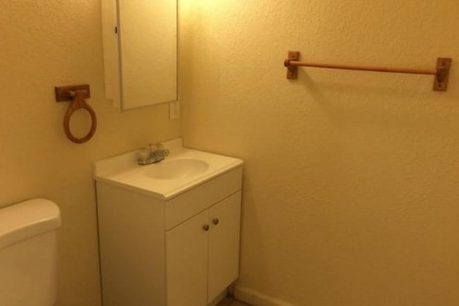 Photo - 443 E 84th St Unit 443