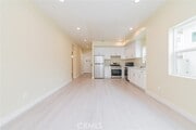 Photo - 642 W Grand Ave