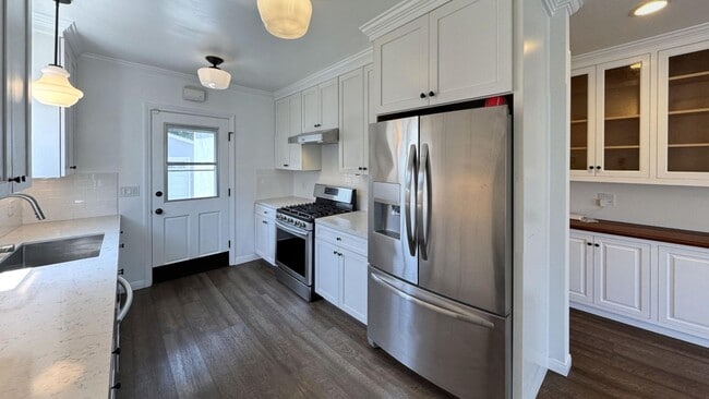 Photo - 3125 Stanford Ave