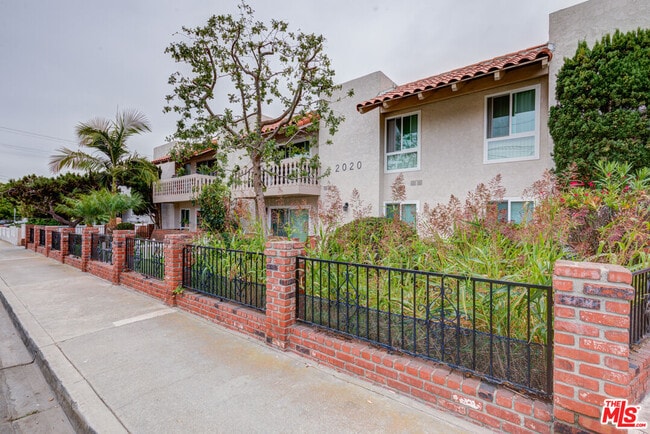 Photo - 2020 Graham Ave Condo Unit 203