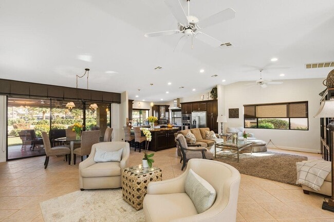 Photo - 45250 Vista Santa Rosa