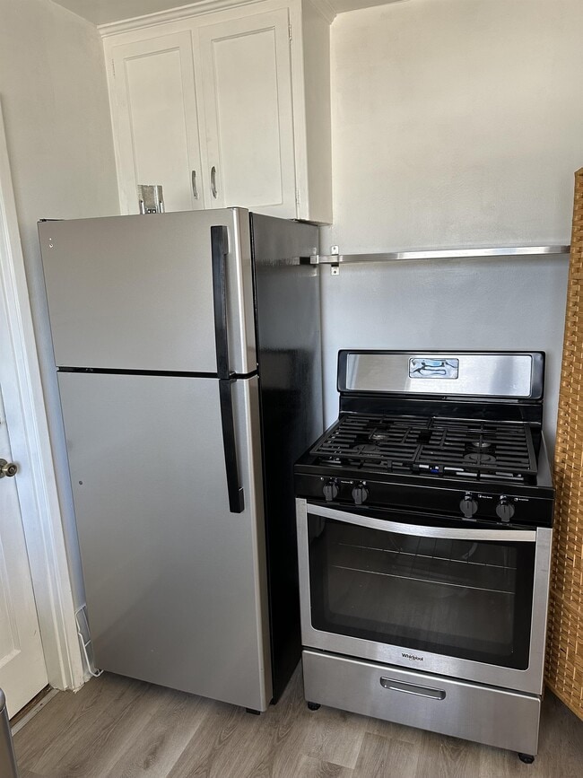 Photo - 2475 Silver Lake Blvd Unit 2475-C