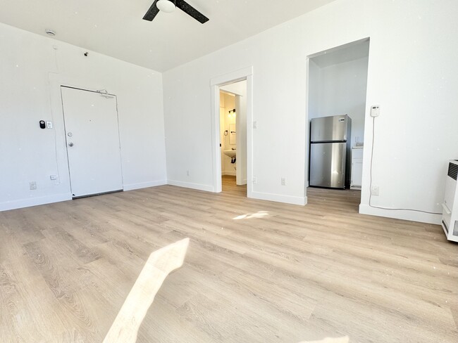 Photo - 1110 S Lake St Condo Unit 300