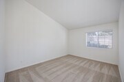 2BR, 2BA - 925SF - Primary Bedroom - Central Park