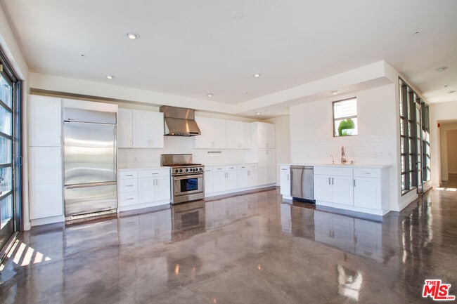 Photo - 1358 4th St Unit A