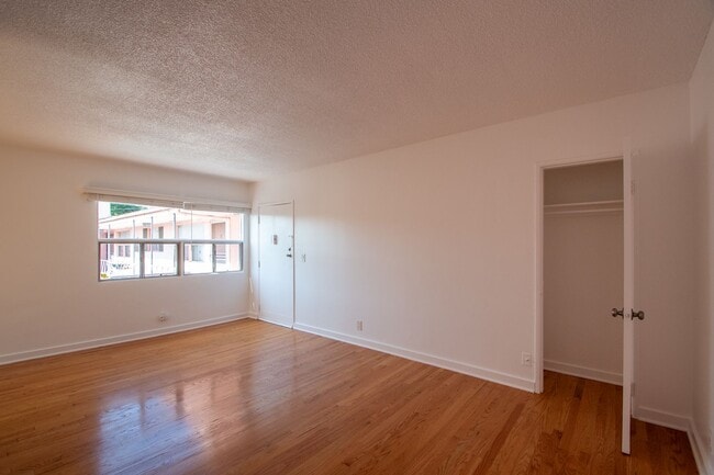 Photo - 11143 Aqua Vista St Unit 10