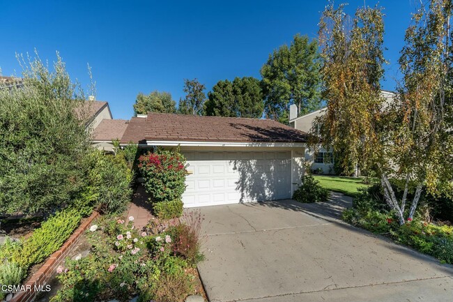 Photo - 32015 Waterside Ln House