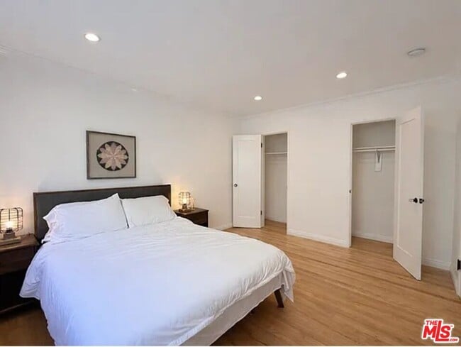 Photo - 1033 20th St Unit N