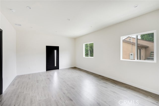 Photo - 8806 Enfield Ave