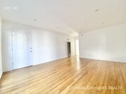 Photo - 2201 Oak St Unit B