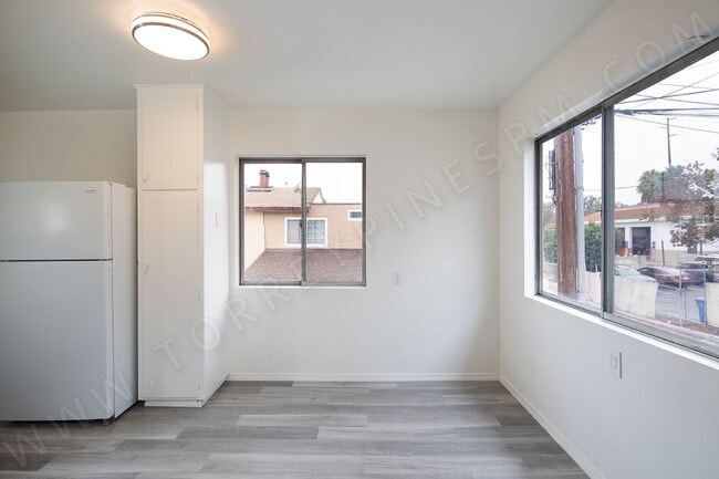 Photo - OPEN HOUSE: 11/29 2-3PM ~ 2 BR in Pacific Beach with Parking! Unit 4554