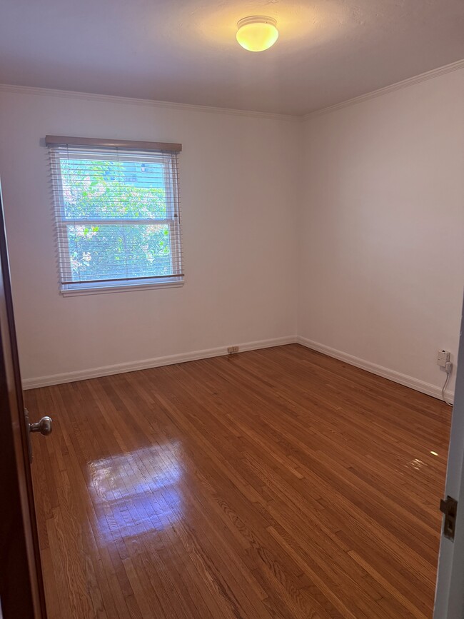 Photo - 1023 S Stanley Ave