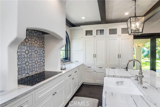 Photo - 640 Raymond Ave