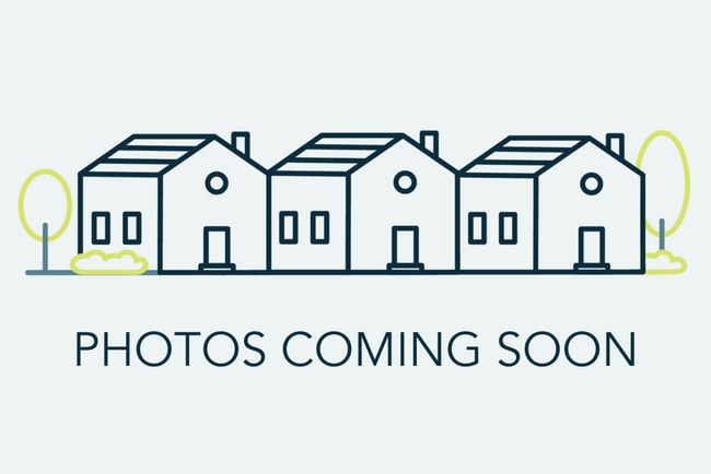 Building Photo - Charming One Bedroom Apartment