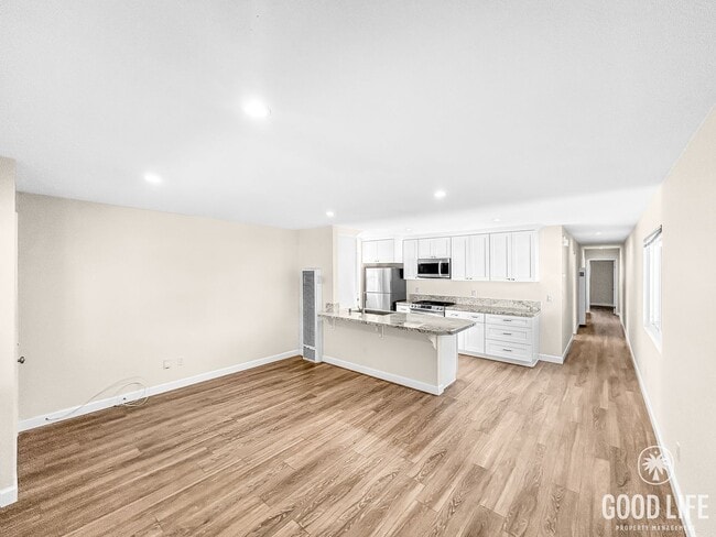 Photo - Beautiful 3BD/2BA W/ Updated Kitchen and B...