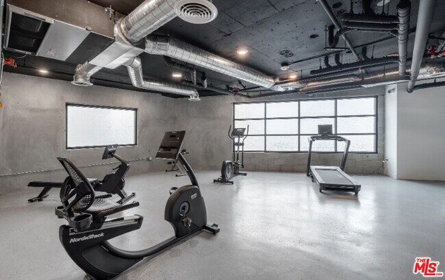 Photo - 825 S Coronado St Unit 305