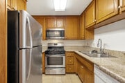 2BD, 2BA - 1,175SF - Kitchen - Reeves Street Apartments