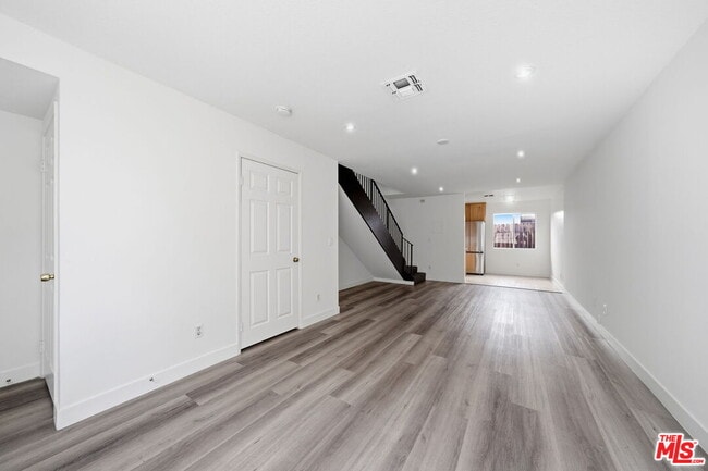 Photo - 6616 Sylmar Ave Unit 6