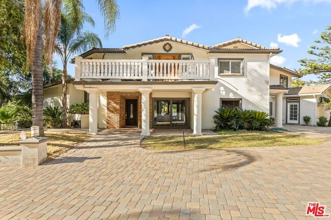 Photo - 3200 Oakley Dr