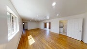 Photo - 7BD/3BA, Big Driveway!! House