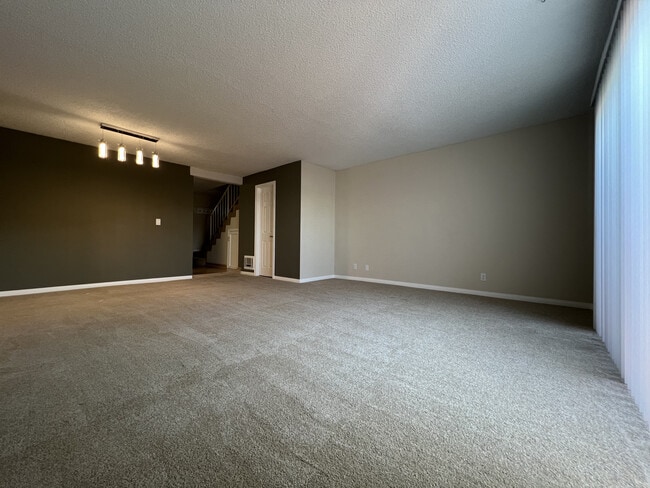 Photo - 719 N Eucalyptus Ave Unit 22C