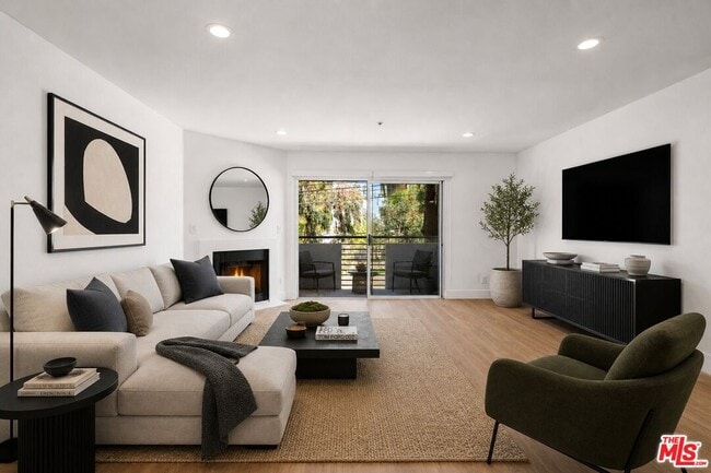Photo - 16100 Sunset Blvd Unit 201