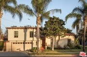 Photo - 1650 S Crest Dr House