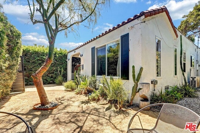 Photo - 2901 Redondo Blvd