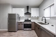 Studio - 500SF - Kitchen - 747 S New Hampshire