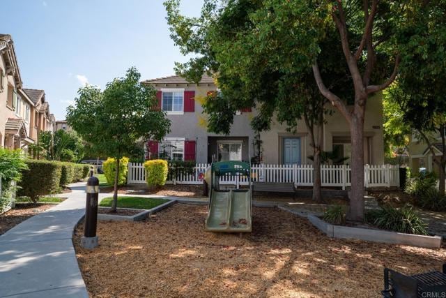 Photo - 1458 Claude Ln