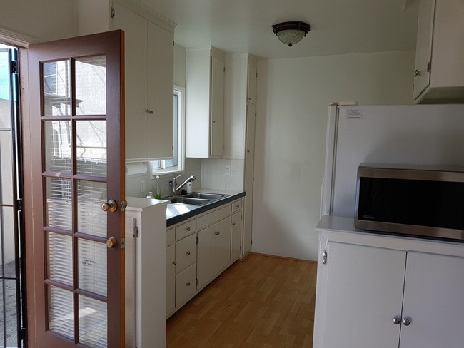 Kitchen & Back door - 2444 Oak St Unit D
