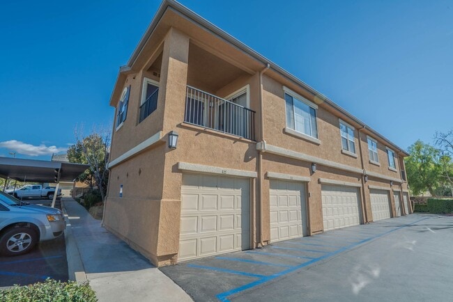 Charming 1-Bedroom Home in Saugus's Bordea... - Charming 1-Bedroom Home in Saugus's Bordea... Unit 921