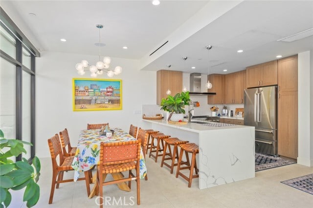 Photo - 504 E Balboa Blvd