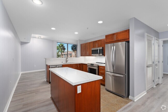 Building Photo - 253 Tenth Ave Rental