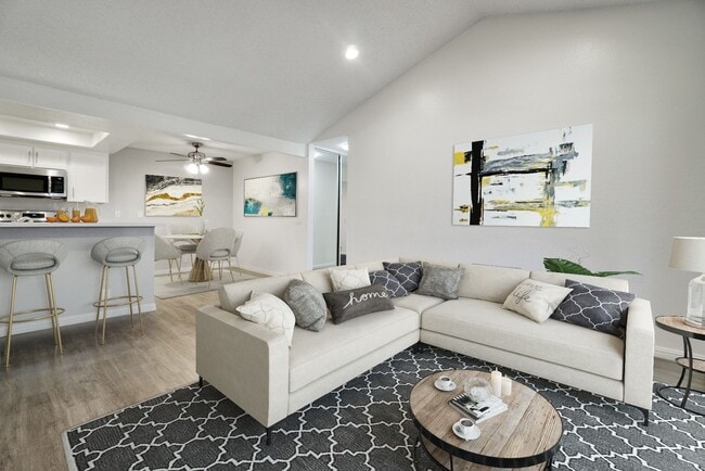 Photo - River Oaks Apartments