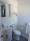 Master Bathroom / shower and tube - 1114 S Exmoor Ave House