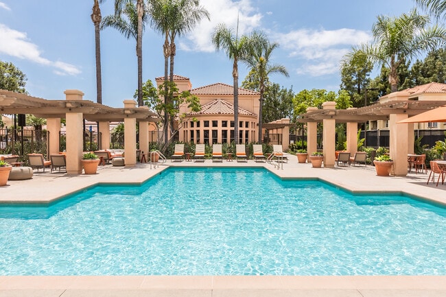 Photo - San Mateo Apartment Homes