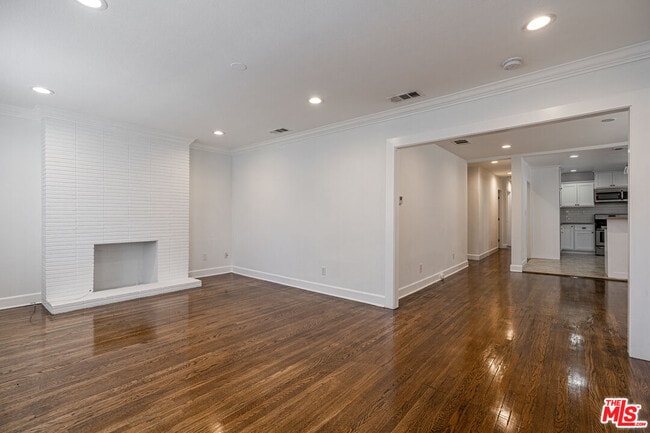 Photo - 1316 Mariposa Ave