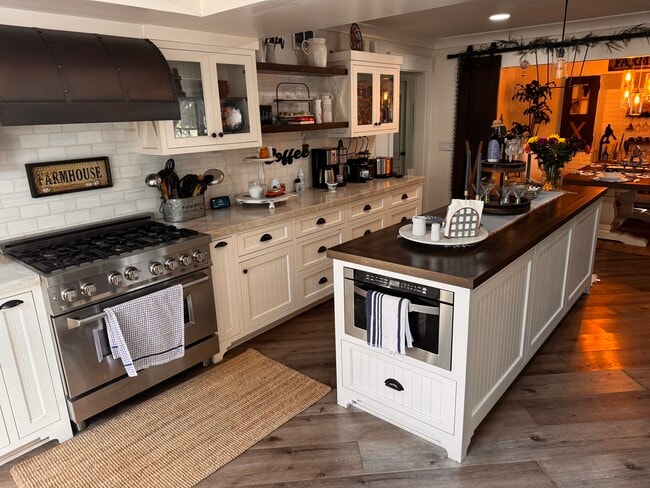 Photo - 11841 Montecito Rd