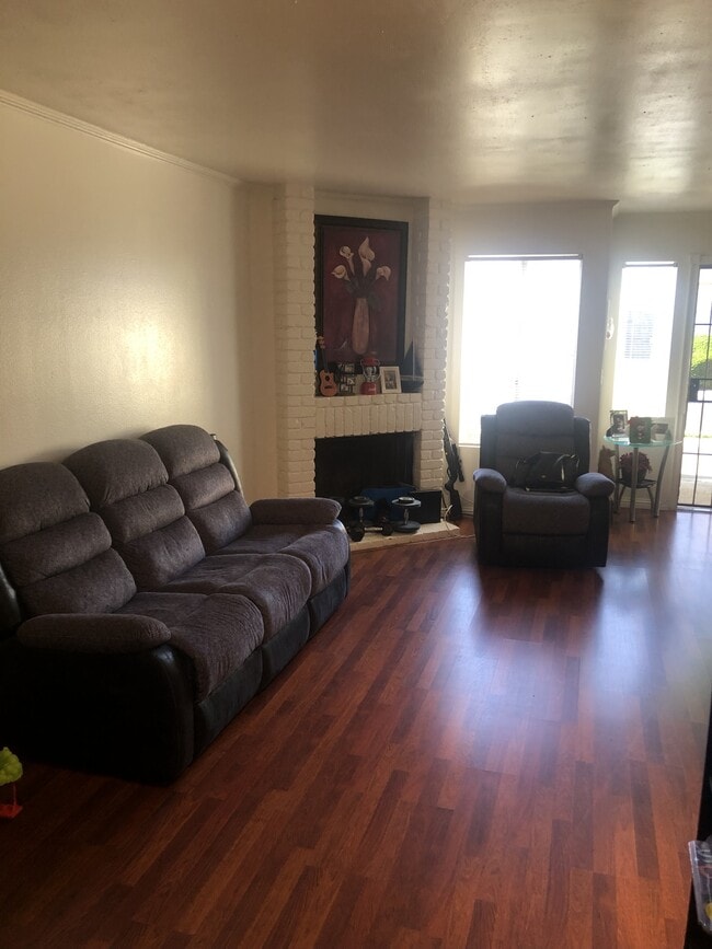 Photo - 243 Espanas Glen