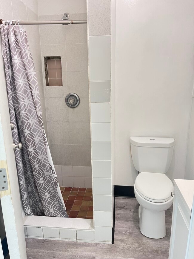 Photo - 24 11th St. Apartments Unit 8