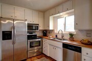 Photo - 2 Bed / 2 Bath Condo Uptown Santa Barbara - Hardwood floors + Private laundry!