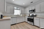 Photo - 18347 Saticoy St House